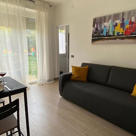 Moderno Ed Elegante Loft Con Balcone Apartment Milano Exterior foto