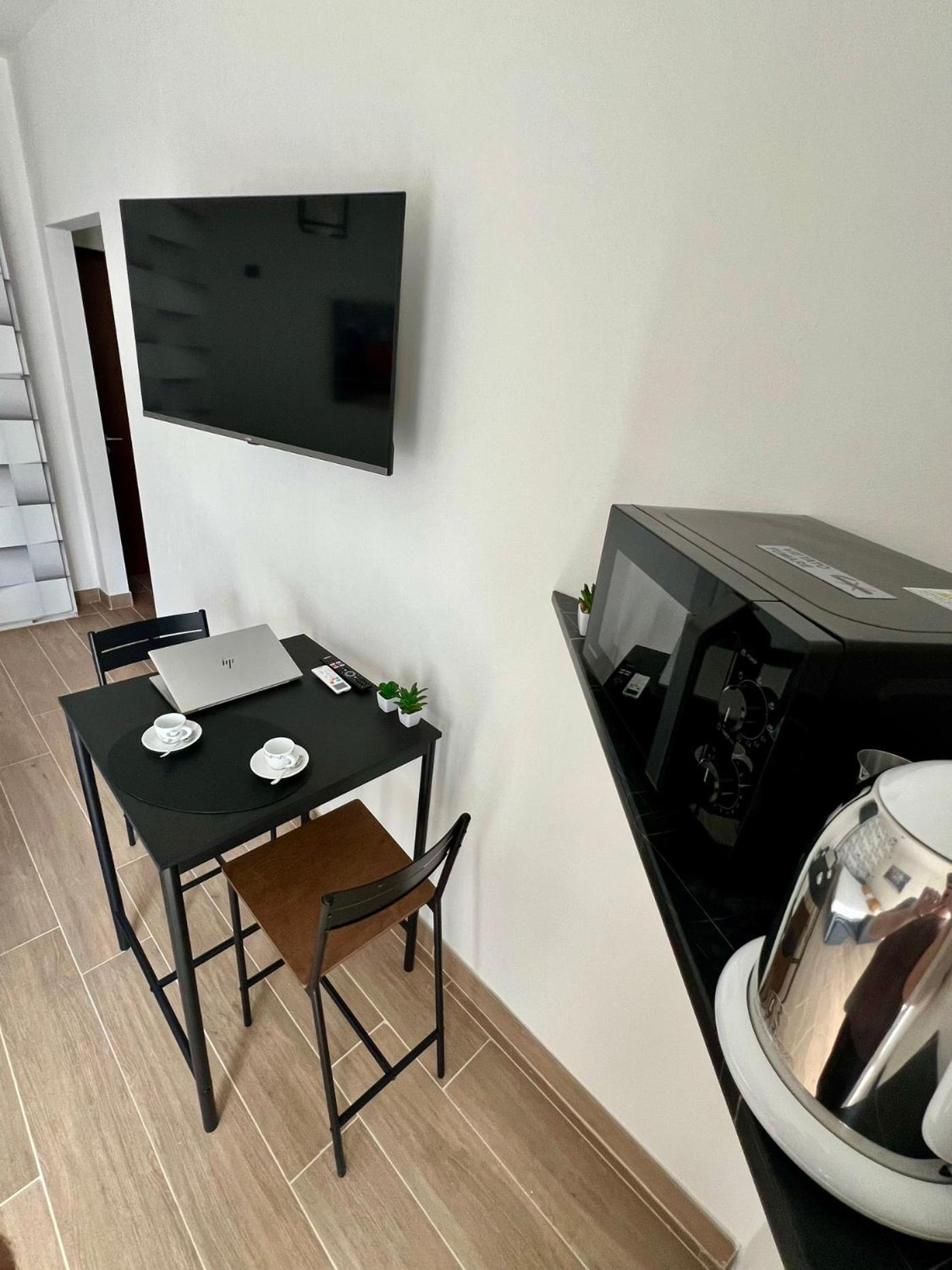 Moderno Ed Elegante Loft Con Balcone Apartment Milano Exterior foto