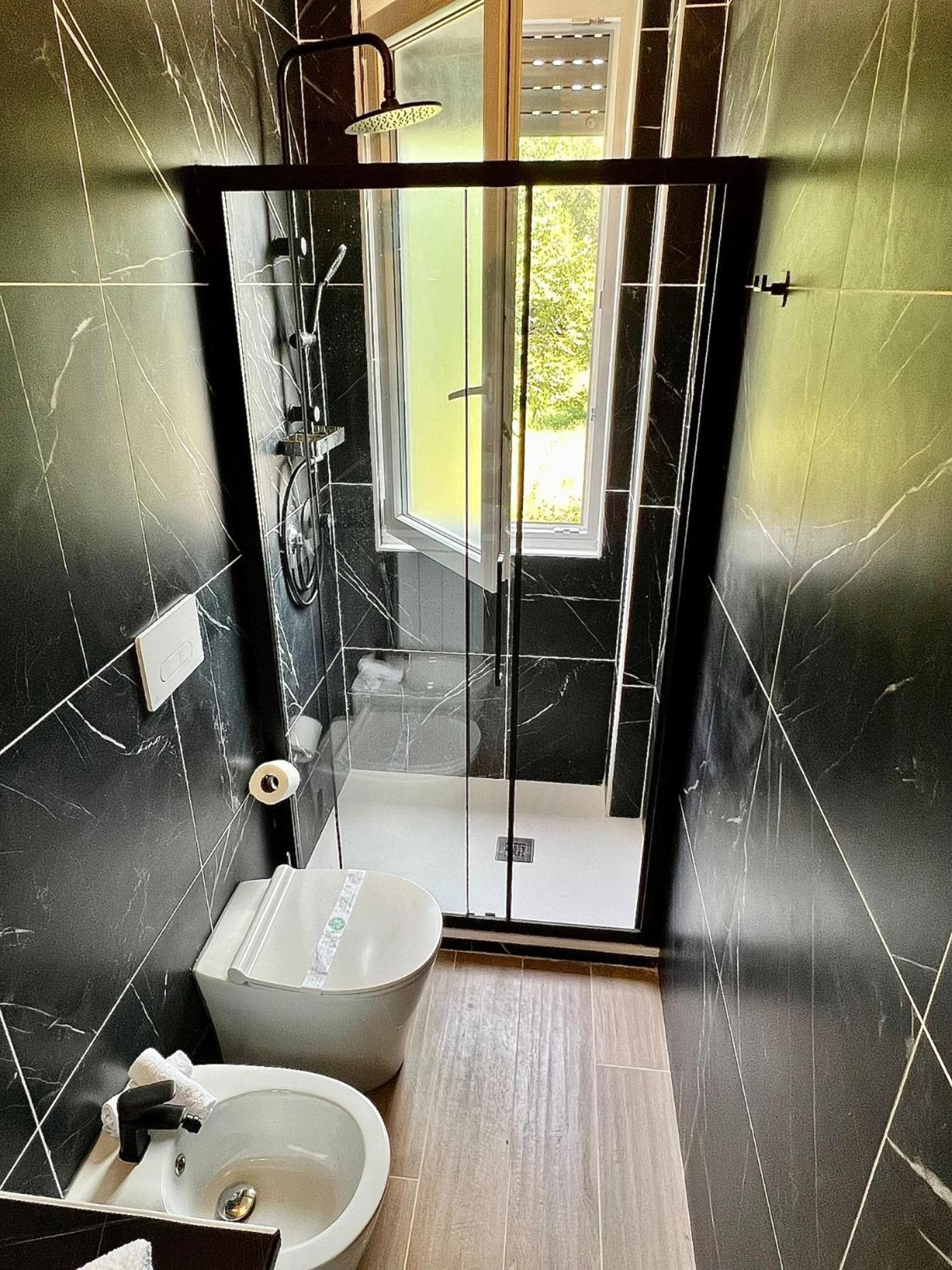 Moderno Ed Elegante Loft Con Balcone Apartment Milano Exterior foto