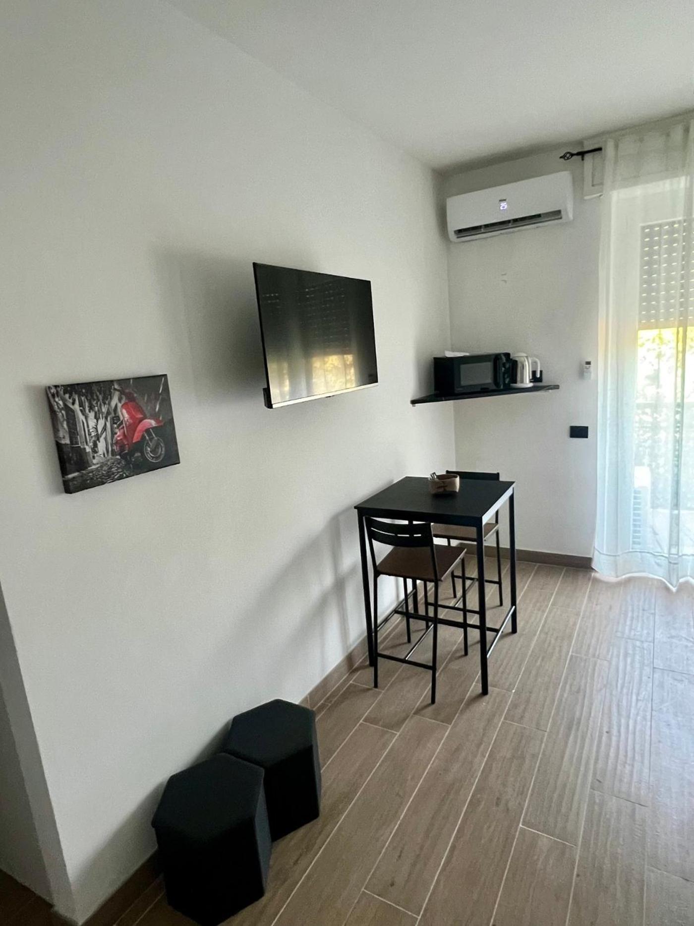 Moderno Ed Elegante Loft Con Balcone Apartment Milano Exterior foto