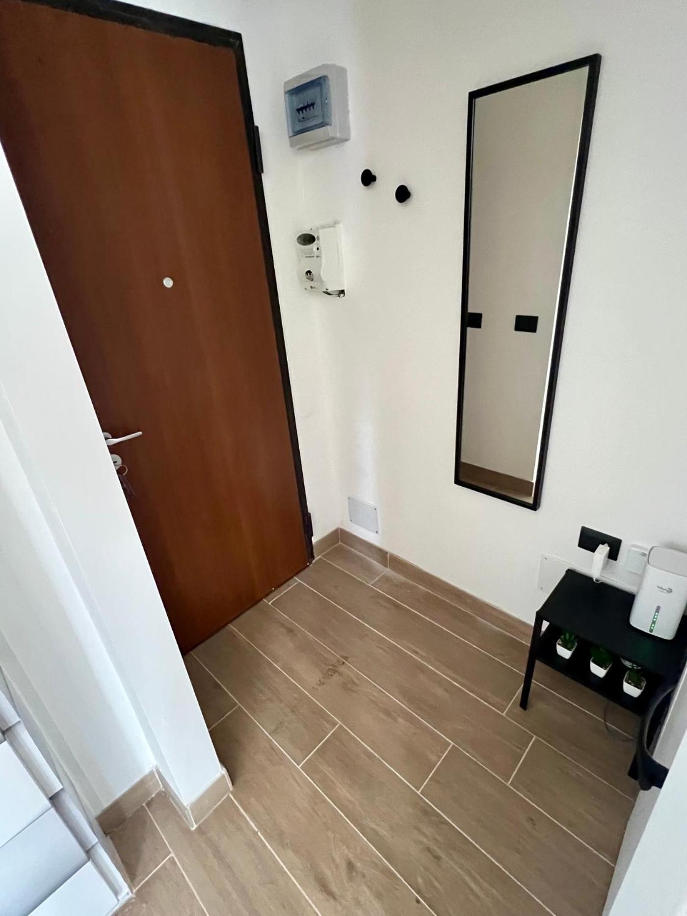 Moderno Ed Elegante Loft Con Balcone Apartment Milano Exterior foto
